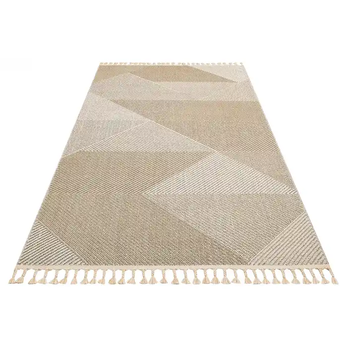 Soho Sh 08 Beige Hav Vermeyen Özel Ipler Ile Üretilen Etnik Örgü Desenlere Sahip Makine Halısı