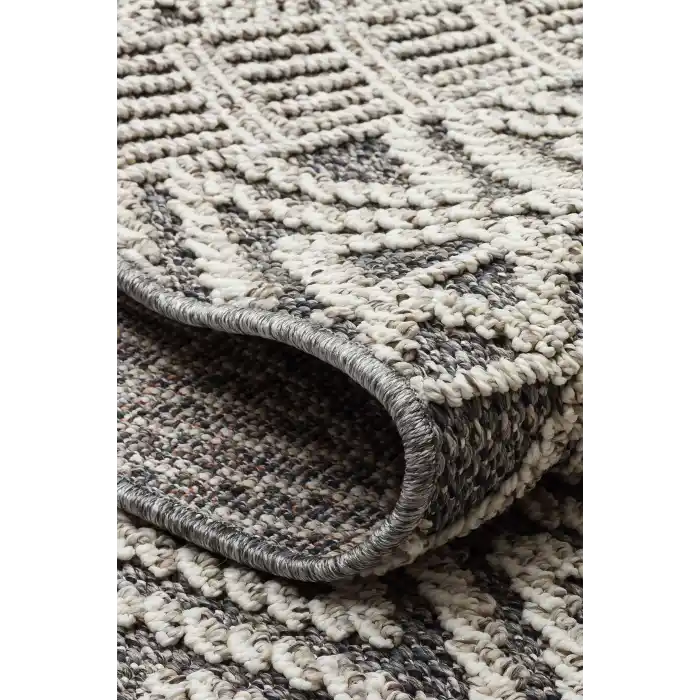 Soho Sh 14 Grey Hav Vermeyen Özel Ipler Ile Üretilen Etnik Örgü Desenlere Sahip Makine Halısı