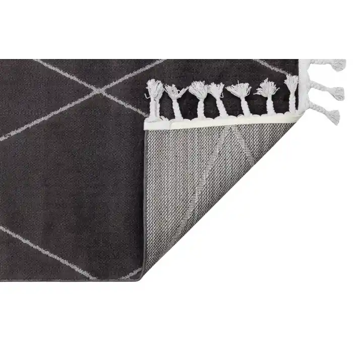 Urban 02 Black Grey Etnik Desenlere Sahip Hav Toz Vermez Yumuşak Dokulu Modern Halı