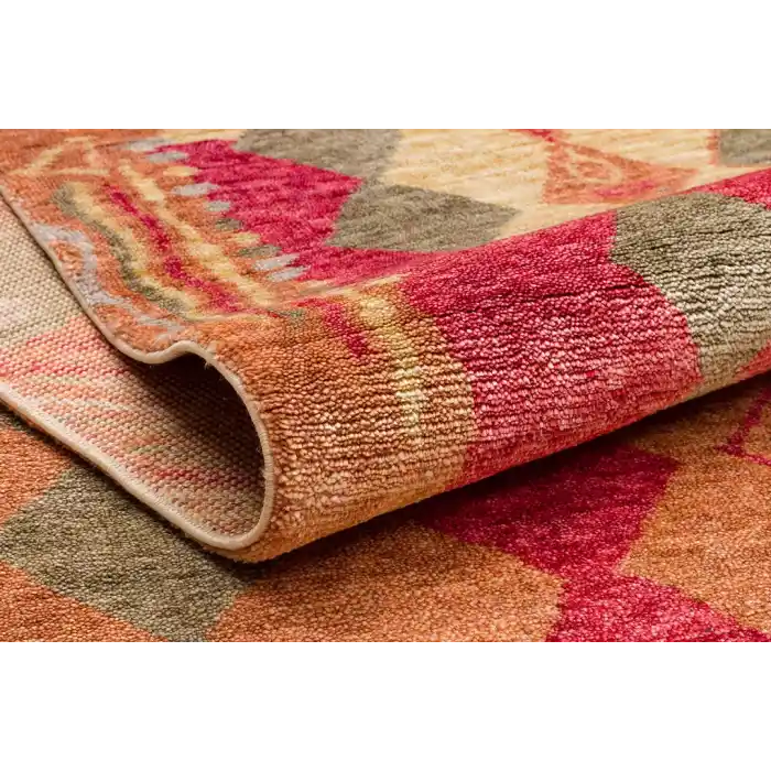 ZARA HALI 0120 Otantik Desenli Özel Hav Vermeyen ve Kolay Temizlenebilir Tensel Kullanılarak El Emeği ile Özel Tezgahlarda Üretilen Modern Uşak Halısı