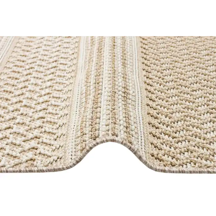 Soho Sh 05 Beige Hav Vermeyen Özel Ipler Ile Üretilen Etnik Örgü Desenlere Sahip Makine Halısı