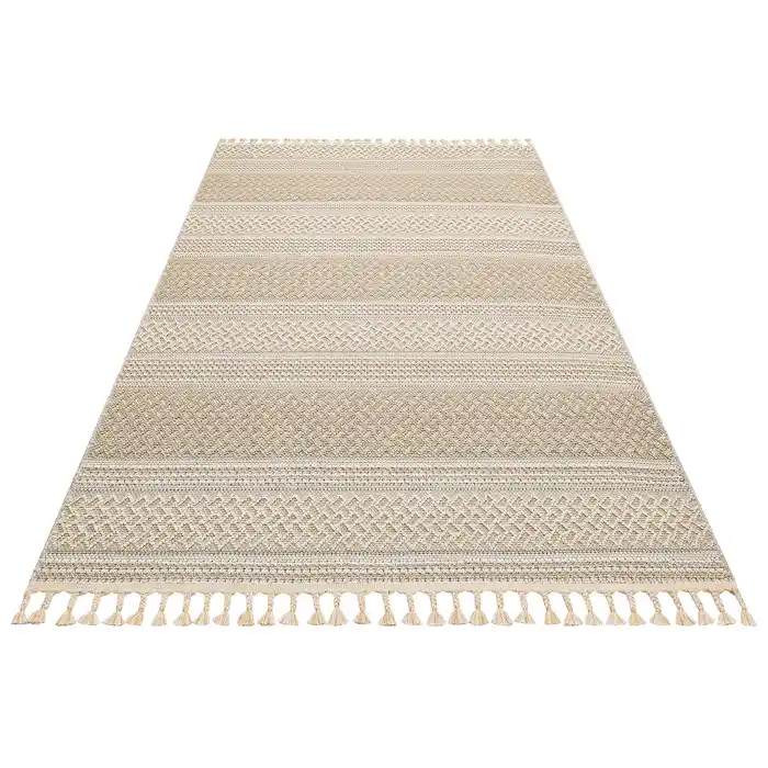 Soho Sh 05 Beige Hav Vermeyen Özel Ipler Ile Üretilen Etnik Örgü Desenlere Sahip Makine Halısı