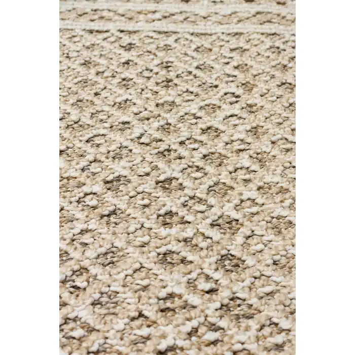 Soho Sh 15 Grey Beige Hav Vermeyen Özel Ipler Ile Üretilen Etnik Örgü Desenlere Sahip Makine Halısı