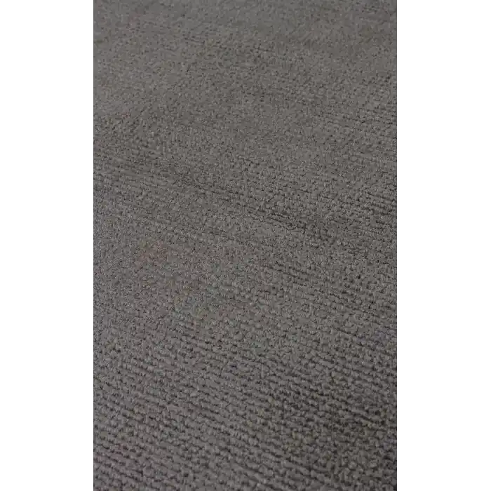 VELVET HALI 0010 Düz Renk El Emeği ile Özel Tezgahlarda Üretilen Viskon Uşak Halısı