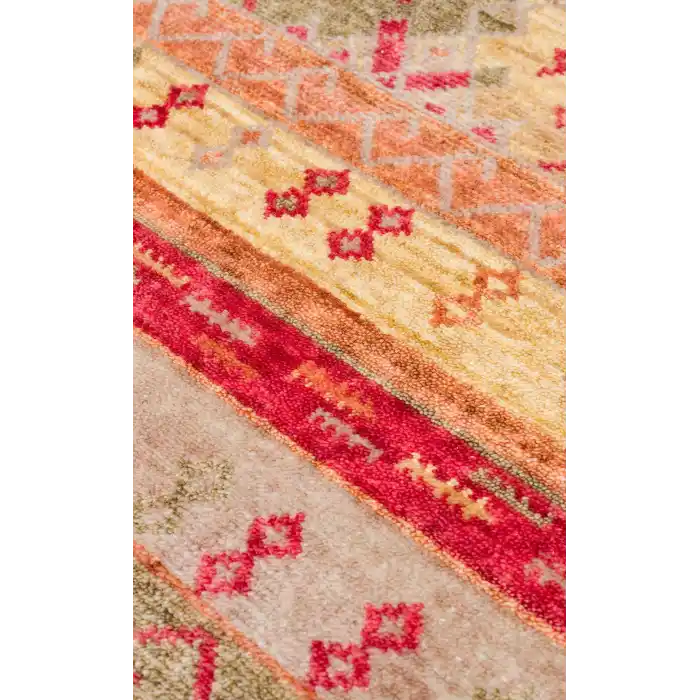 ZARA HALI 0140 Otantik Desenli Özel Hav Vermeyen ve Kolay Temizlenebilir Tensel Kullanılarak El Emeği ile Özel Tezgahlarda Üretilen Modern Uşak Halısı