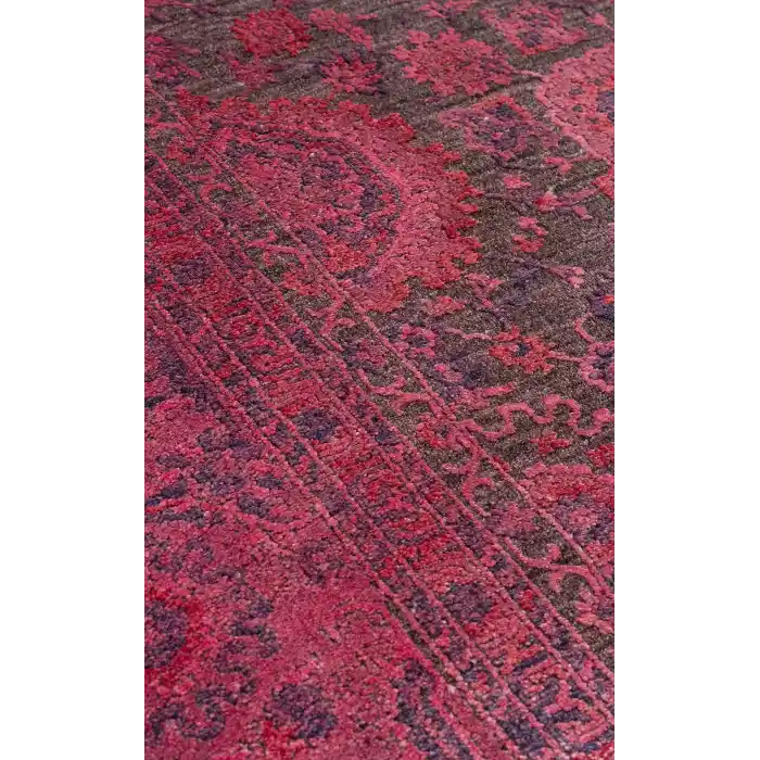 LAHOR HALI 0018 Özel Boyama İşlemi İle Üretilen Yüksek Alçak Dokuya Sahip Zengin Renkli Şık Salon Halısı