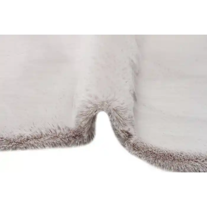 MOLLIS POST 0003 Yumuşak Dokulu Uzun Tüylü Yıkanabilir Tavşan Postu