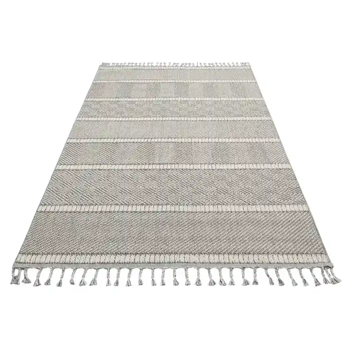 Soho Sh 07 Grey Ivory Hav Vermeyen Özel Ipler Ile Üretilen Etnik Örgü Desenlere Sahip Makine Halısı