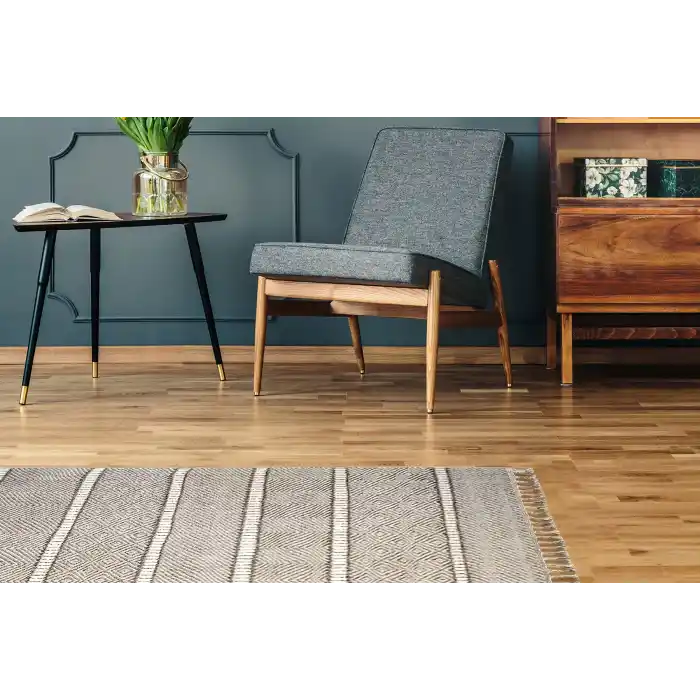 Soho Sh 07 Grey Ivory Hav Vermeyen Özel Ipler Ile Üretilen Etnik Örgü Desenlere Sahip Makine Halısı