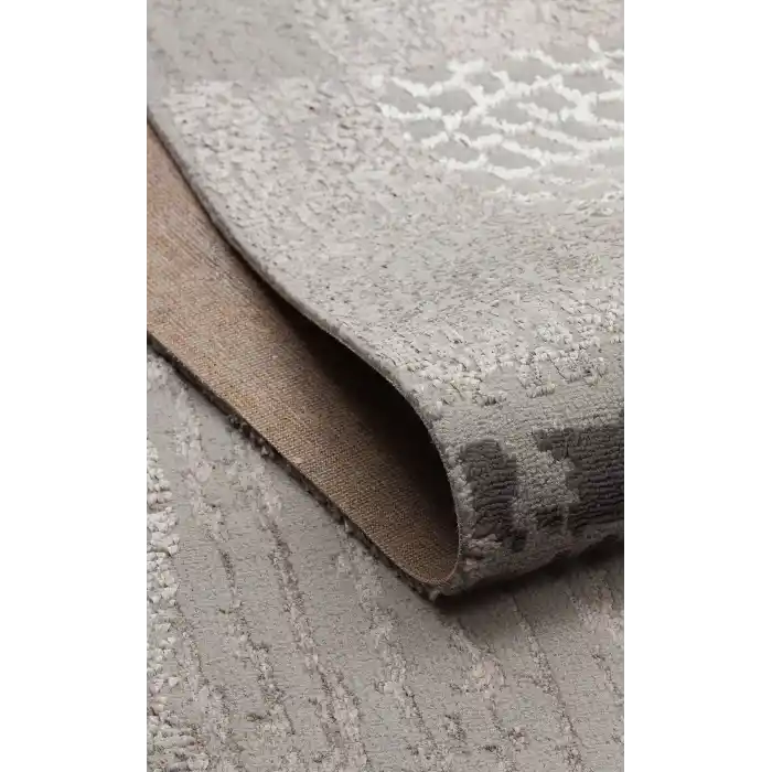 TORINO HALI 0036 Sık Dokuma Dökümlü Yere Oturan Hav Toz Vermez Yıkanabilir Kaymaz Tabanlı Modern Halı