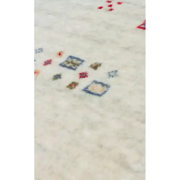 ZARA HALI 0135 Otantik Desenli Özel Hav Vermeyen ve Kolay Temizlenebilir Tensel Kullanılarak El Emeği ile Özel Tezgahlarda Üretilen Modern Uşak Halısı