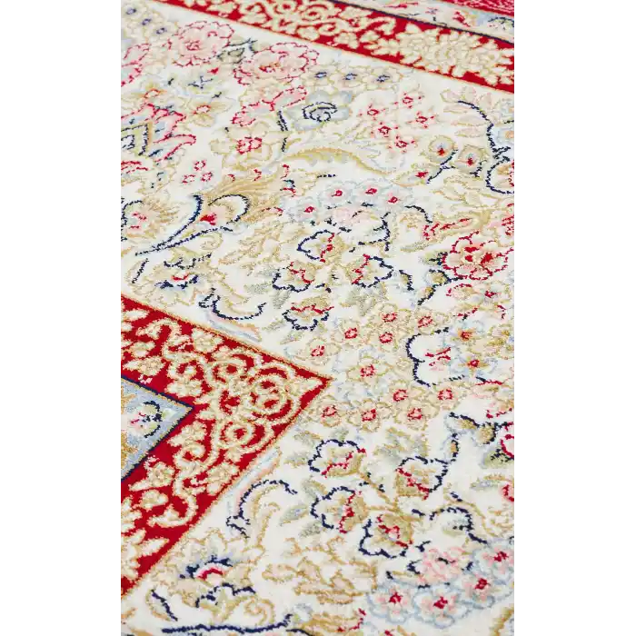 Isfahan 05 Red Klasik Desenli Yüksek Kalite Sık Dokuma Makine Halısı