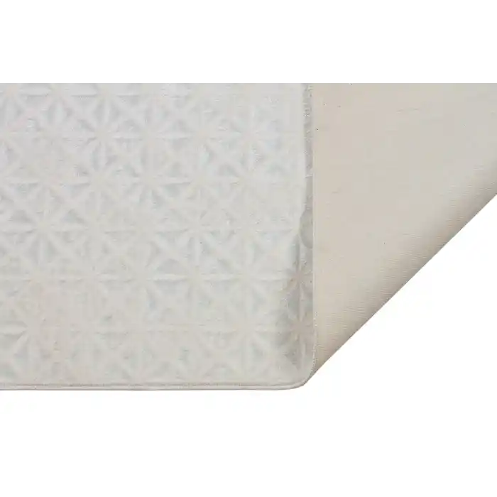 Diva 5006 Beyaz Dekoratif Modern Kaymaz Tabanlı Makine Halısı