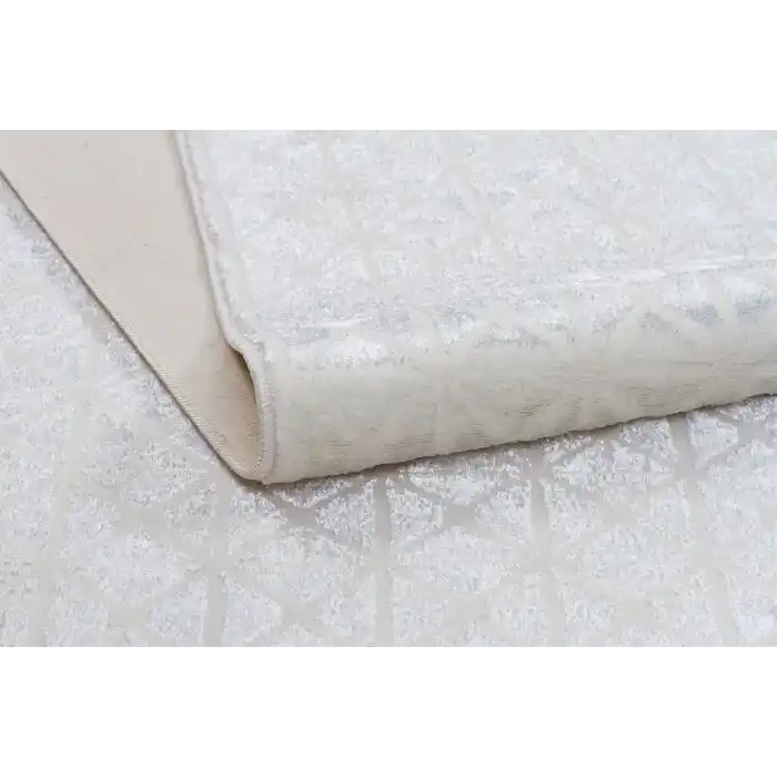 Diva 5006 Beyaz Dekoratif Modern Kaymaz Tabanlı Makine Halısı