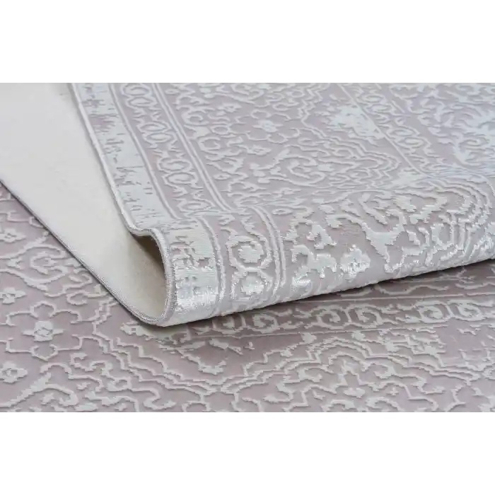 Nakış 2002 Beyaz Klasik Desenli Kaymaz Tabanlı Makine Halısı