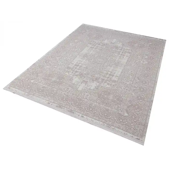 Nakış 2002 Beyaz Klasik Desenli Kaymaz Tabanlı Makine Halısı