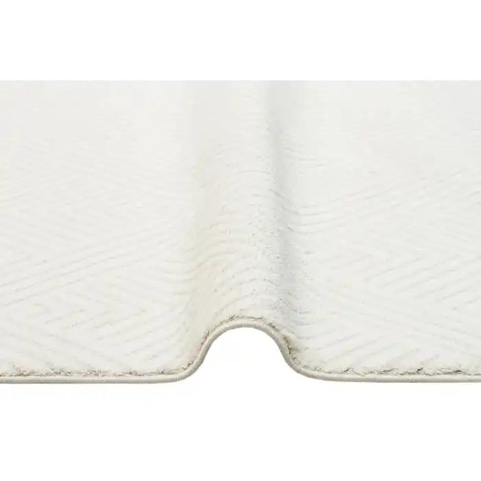Urban 01 White Etnik Desenlere Sahip Hav Toz Vermez Yumuşak Dokulu Modern Halı