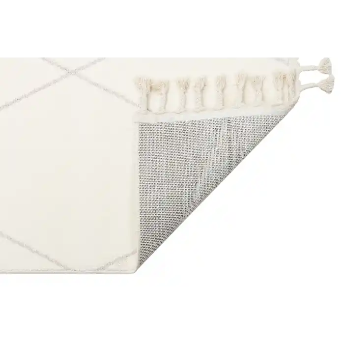 Urban 02 White Etnik Desenlere Sahip Hav Toz Vermez Yumuşak Dokulu Modern Halı