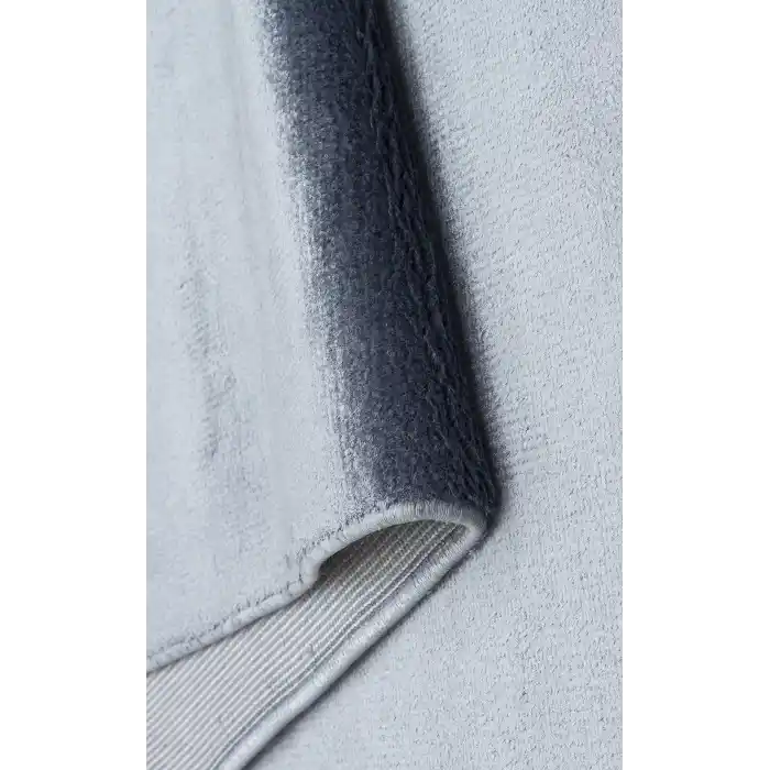 VELVET HALI 0030 Düz Renk El Emeği ile Özel Tezgahlarda Üretilen Viskon Uşak Halısı