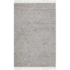 Soho Sh 12 Grey Hav Vermeyen Özel Ipler Ile Üretilen Etnik Örgü Desenlere Sahip Makine Halısı