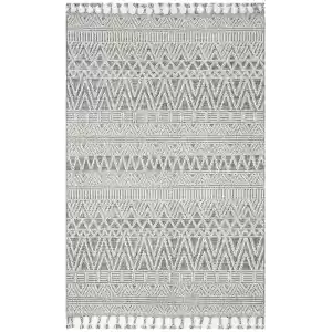 Soho Sh 14 Grey Hav Vermeyen Özel Ipler Ile Üretilen Etnik Örgü Desenlere Sahip Makine Halısı