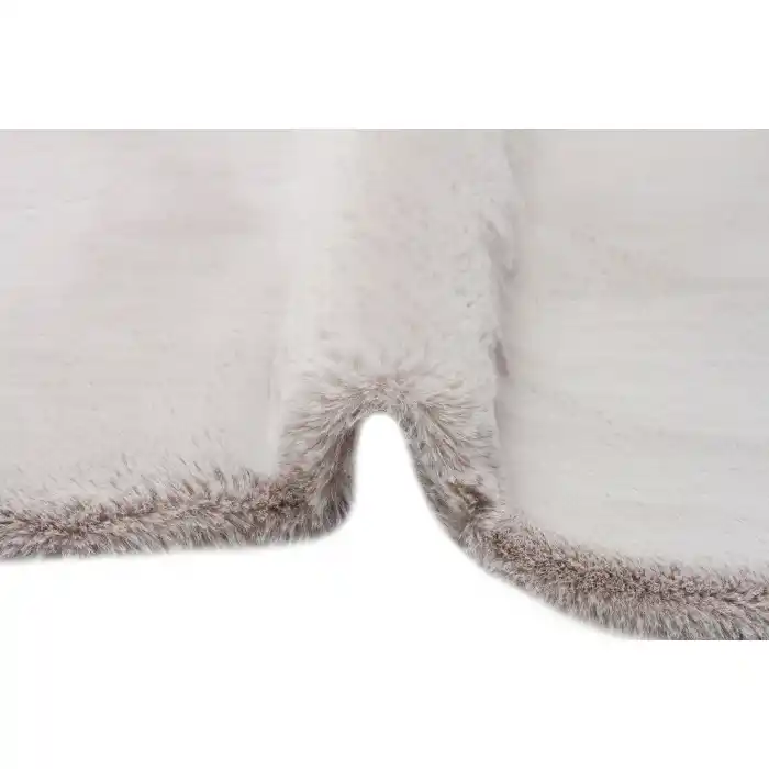 MOLLIS POST 0258 Yumuşak Dokulu Uzun Tüylü Yıkanabilir Tavşan Postu