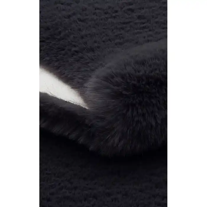 MOLLIS POST 1183 Yumuşak Dokulu Uzun Tüylü Yıkanabilir Tavşan Postu