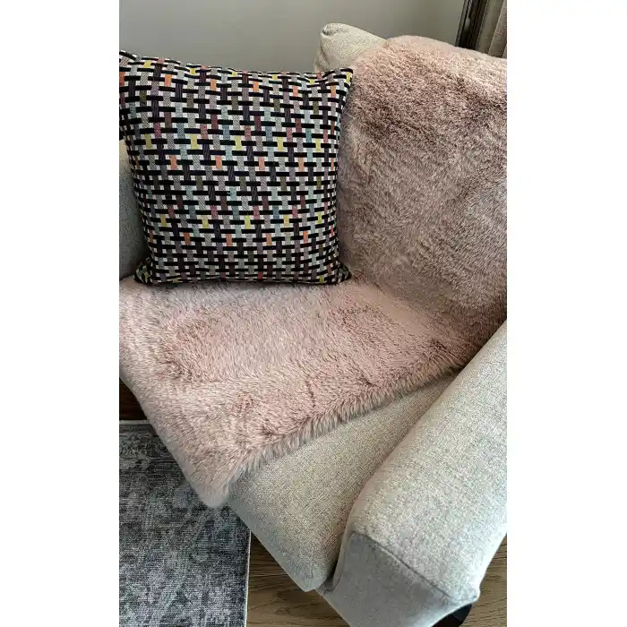 MOLLIS POST 1210 Yumuşak Dokulu Uzun Tüylü Yıkanabilir Tavşan Postu