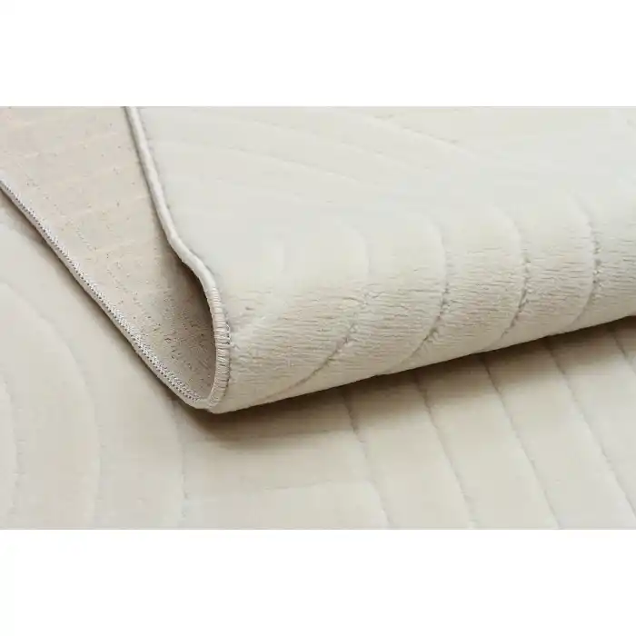 Rabbit 104 Beyaz Makinede Yıkanabilir Yumuşak Dokulu Dekoratif Kaymaz Tabanlı Makine Halısı