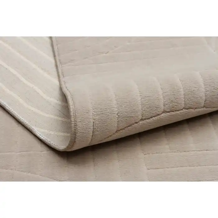 Rabbit 106 Bej Makinede Yıkanabilir Yumuşak Dokulu Dekoratif Kaymaz Tabanlı Makine Halısı