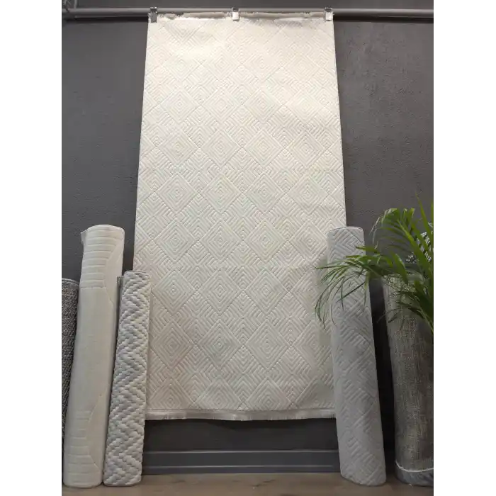 Rabbit 101 Beyaz Makinede Yıkanabilir Yumuşak Dokulu Dekoratif Kaymaz Tabanlı Makine Halısı