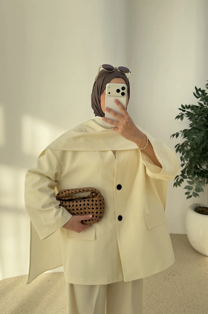 6003 Fularlı blazer ceket takım soft ekru