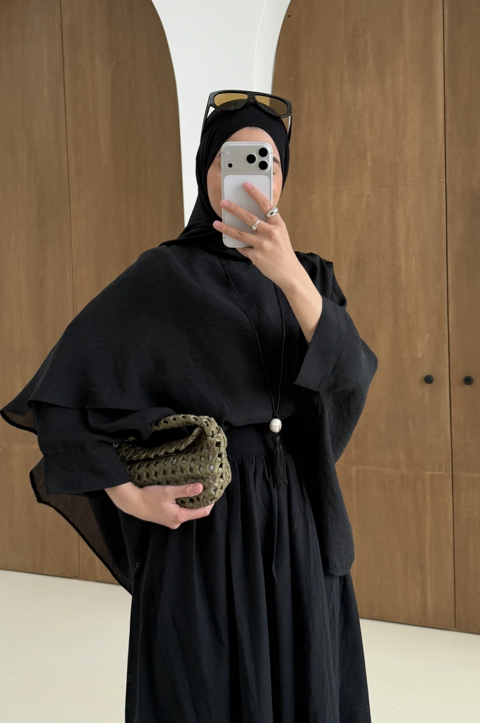 5026 UCUŞAN PELERİN BLUZ SİYAH