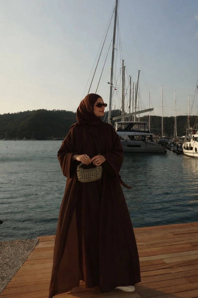 1002 DÖKÜMLÜ TENSEL ABAYA kahve