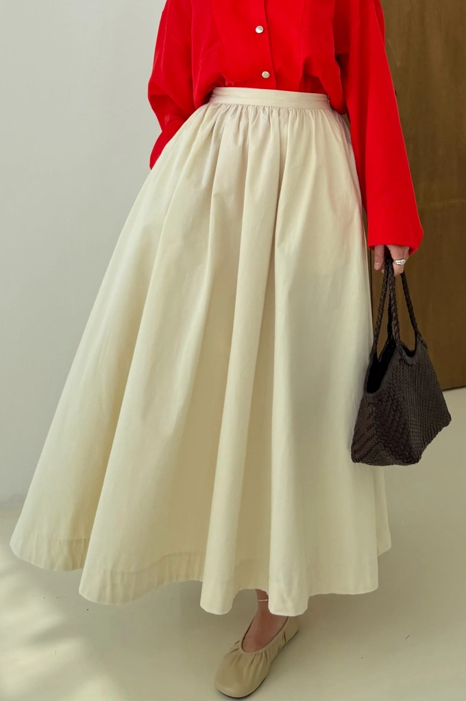 VOLÜMLÜ VANİLYA ETEK