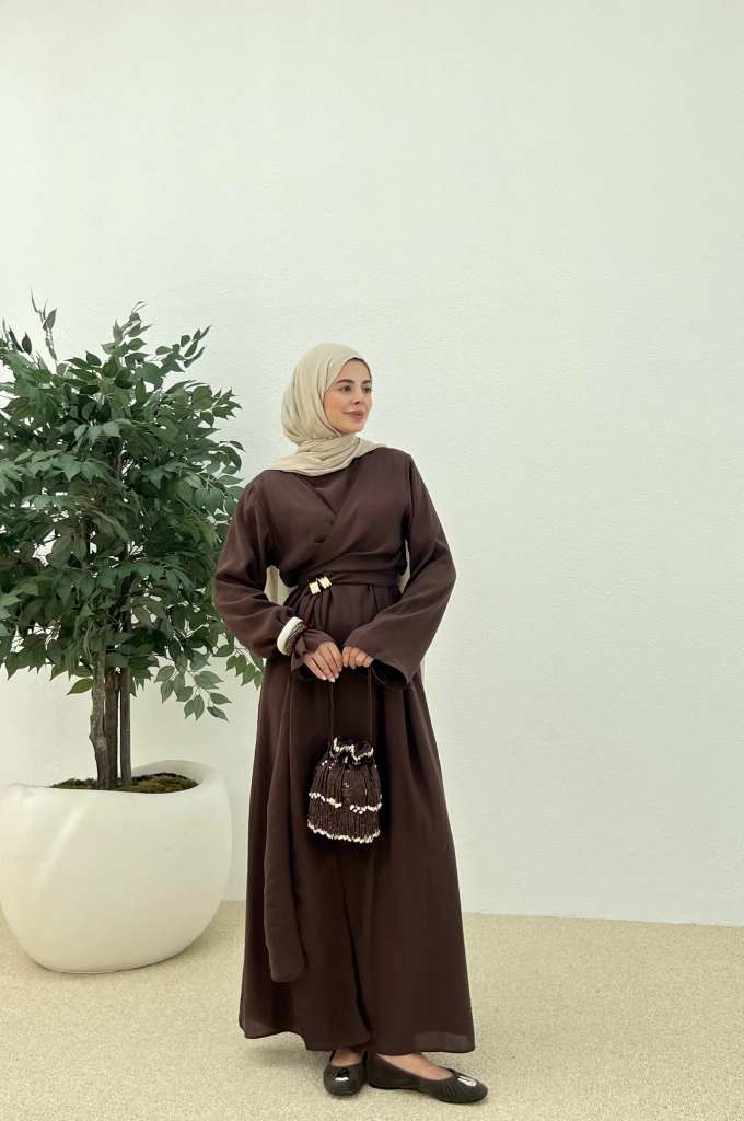 BROŞLU ARABİK ELBİSE kahve