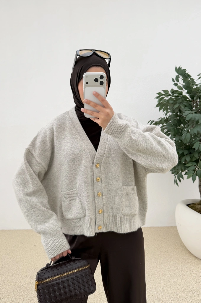 DİLVİN KISA DÜĞMELİ HIRKA SU GRİ