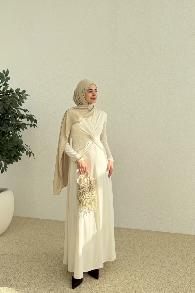 DÜĞÜM DETAY ELBİSE Soft krem