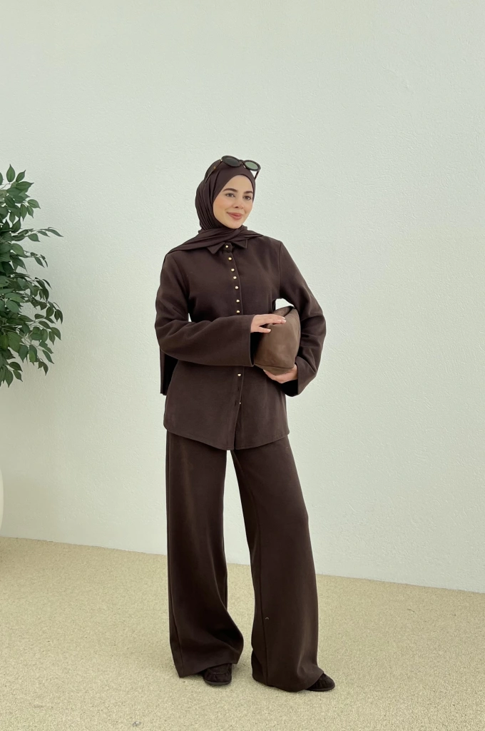 GOLD DÜĞMELİ MİNİMAL TAKIM kahve