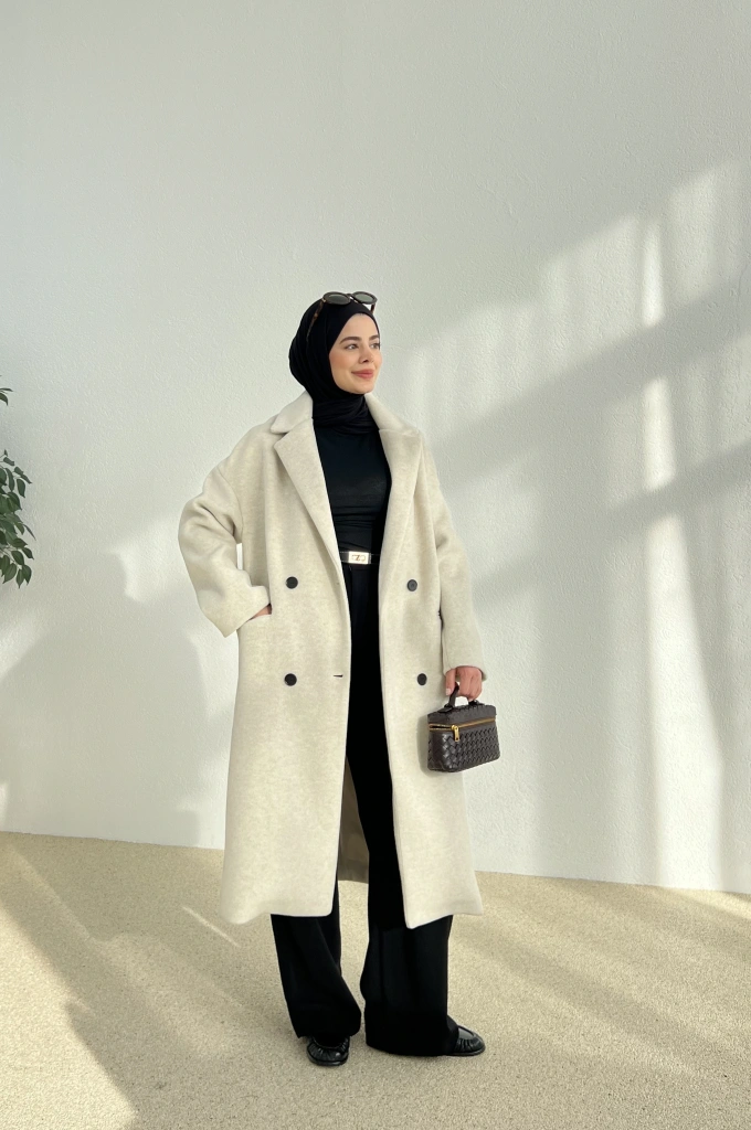 Oversize Premium Kalite Kaban Bej // Siyah Düğmeli