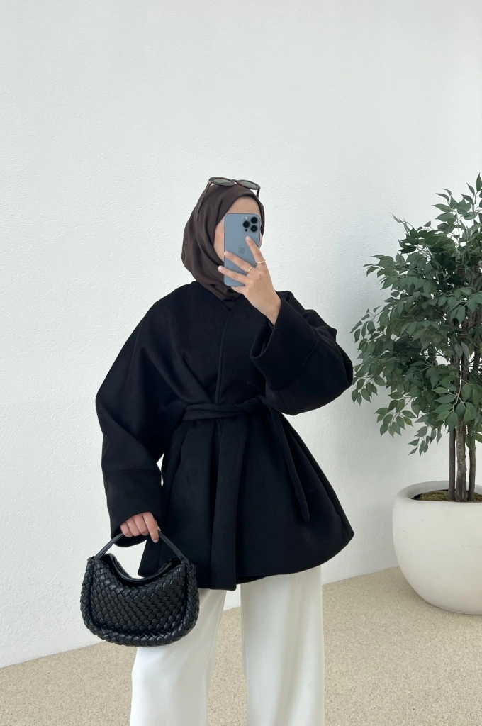 V YAKA kuşaklı İTHAL KABAN siyah