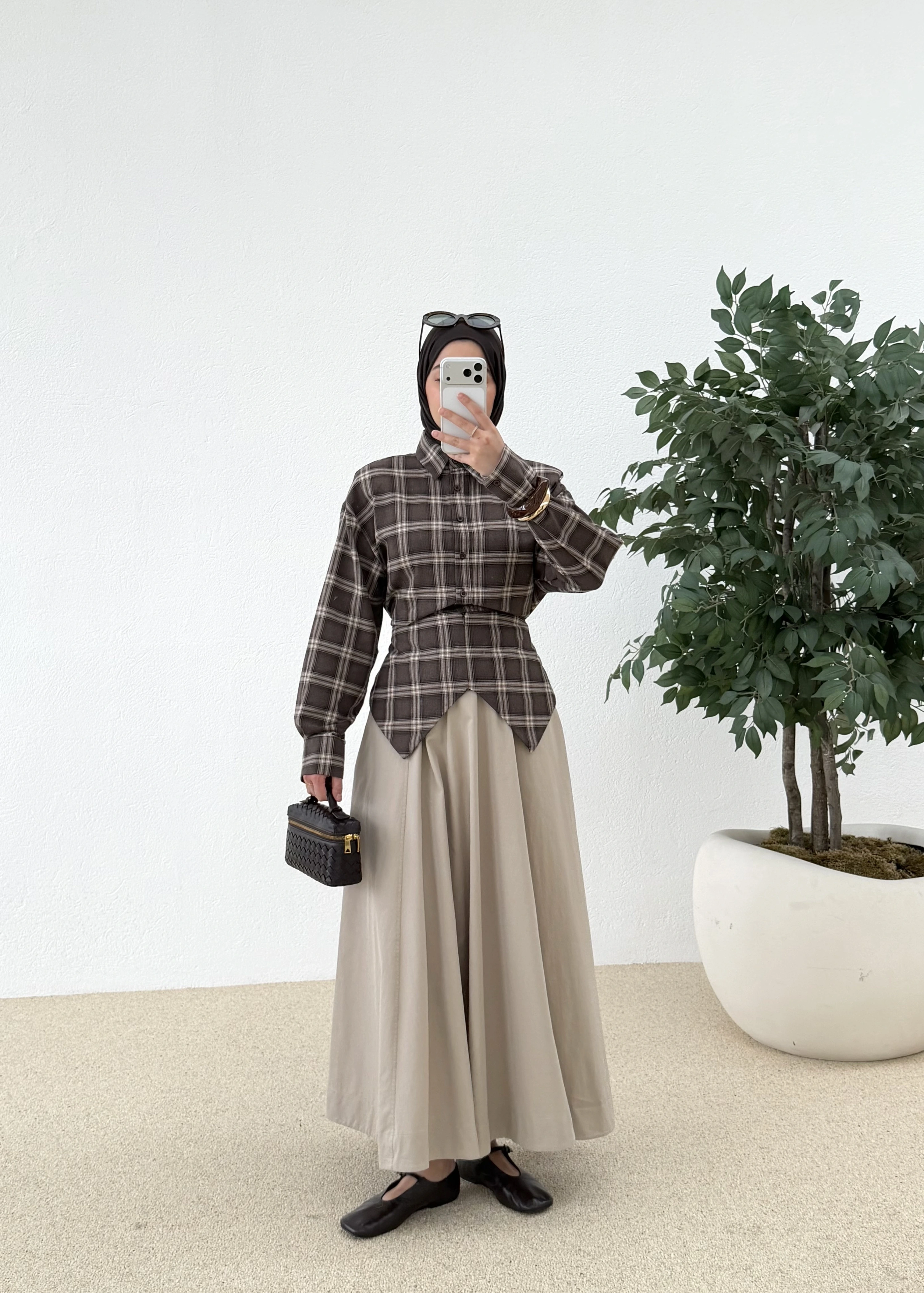 (ASİMETRİK GÖMLEK KAHVE )