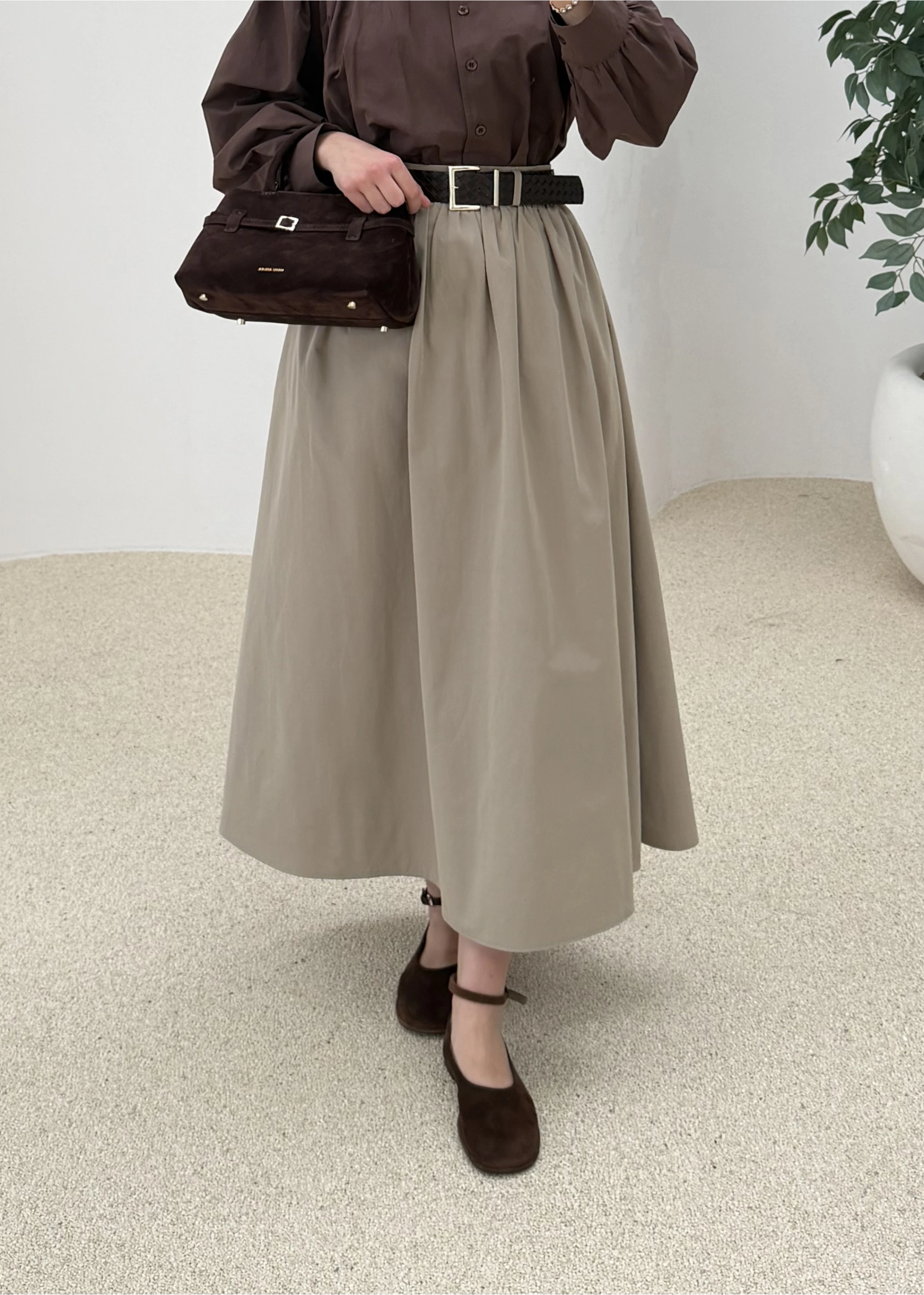 1273 KEMERLİ BÜZGÜLÜ ETEK BEJ