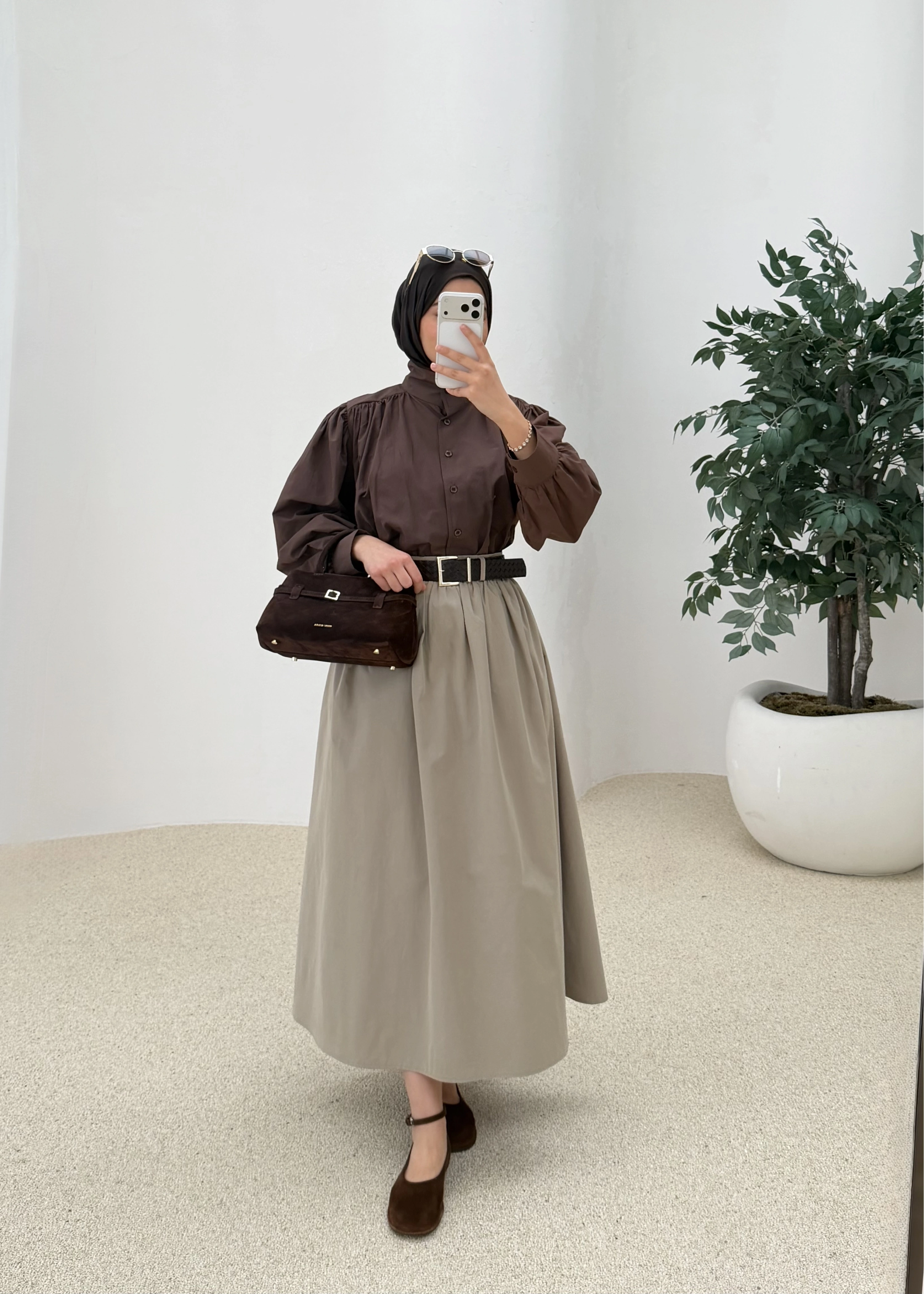 1273 KEMERLİ BÜZGÜLÜ ETEK BEJ