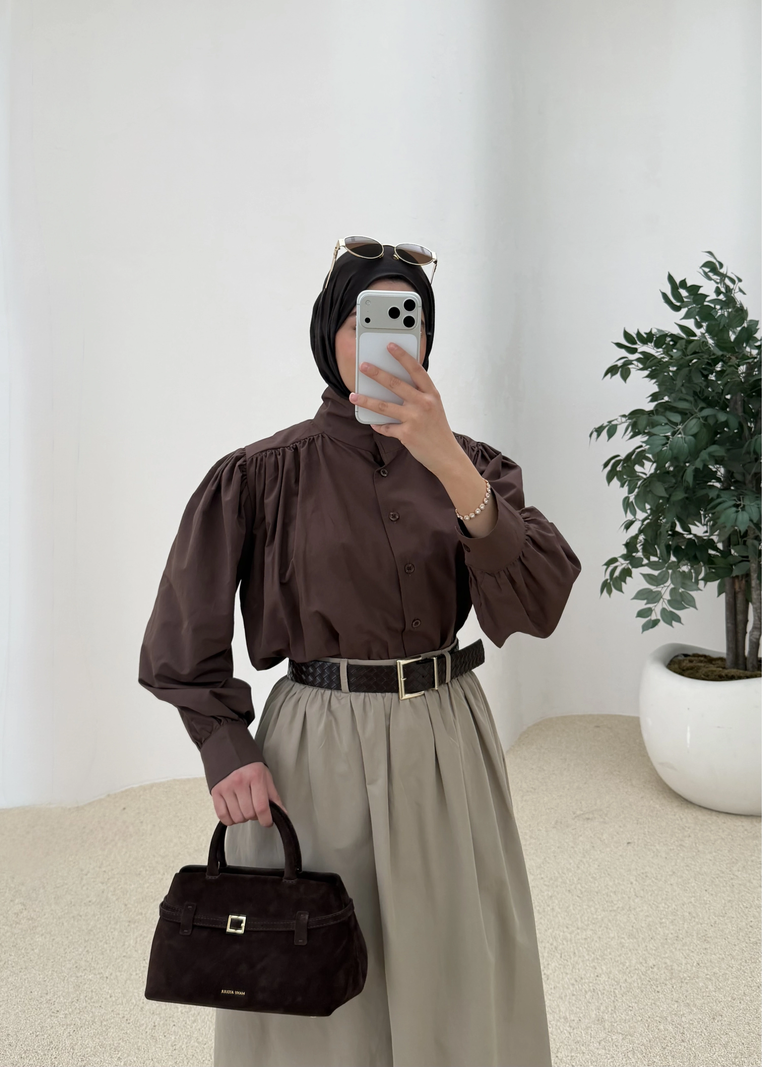 1273 KEMERLİ BÜZGÜLÜ ETEK BEJ