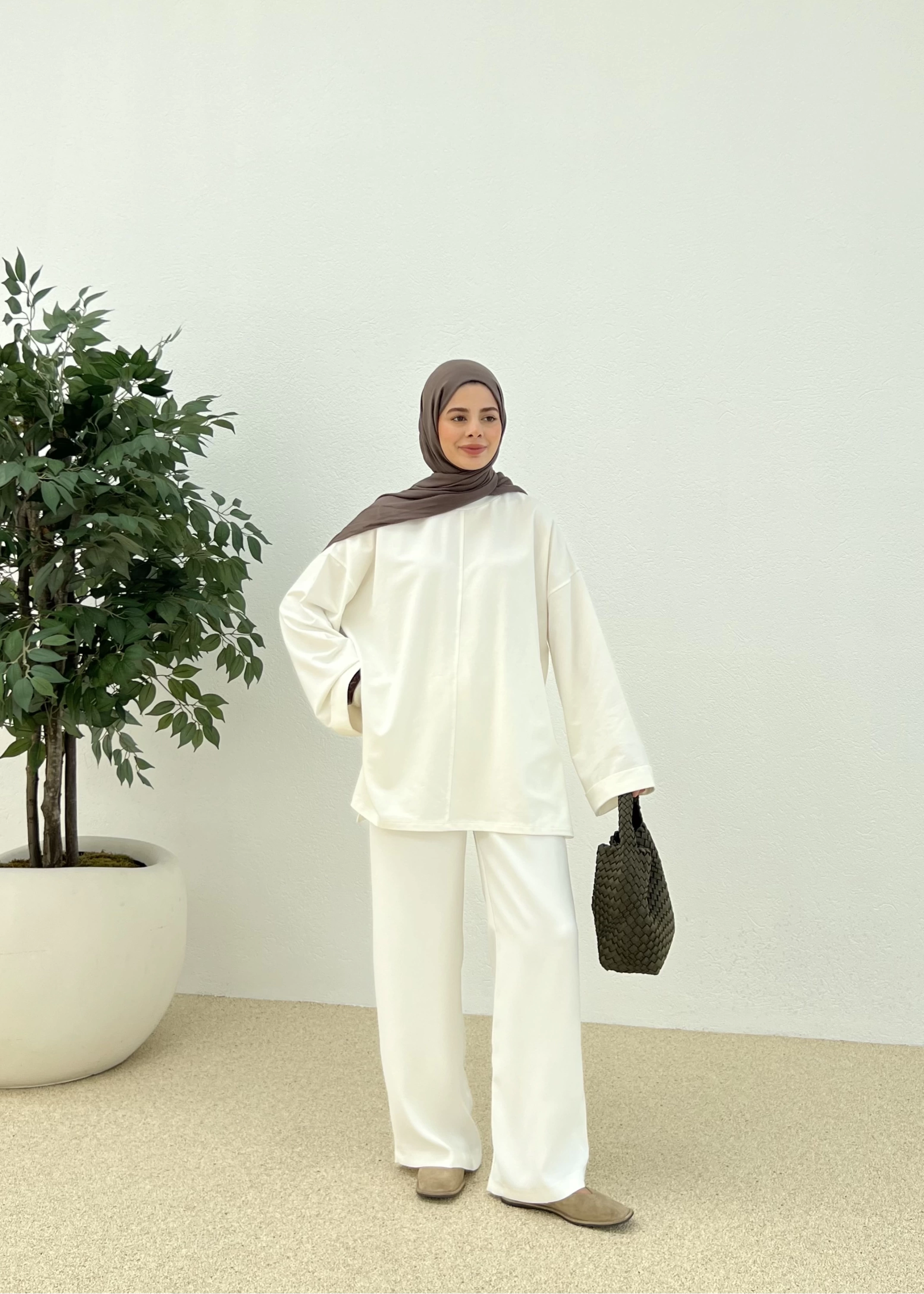 Yazlık basic sweat (beyaz)