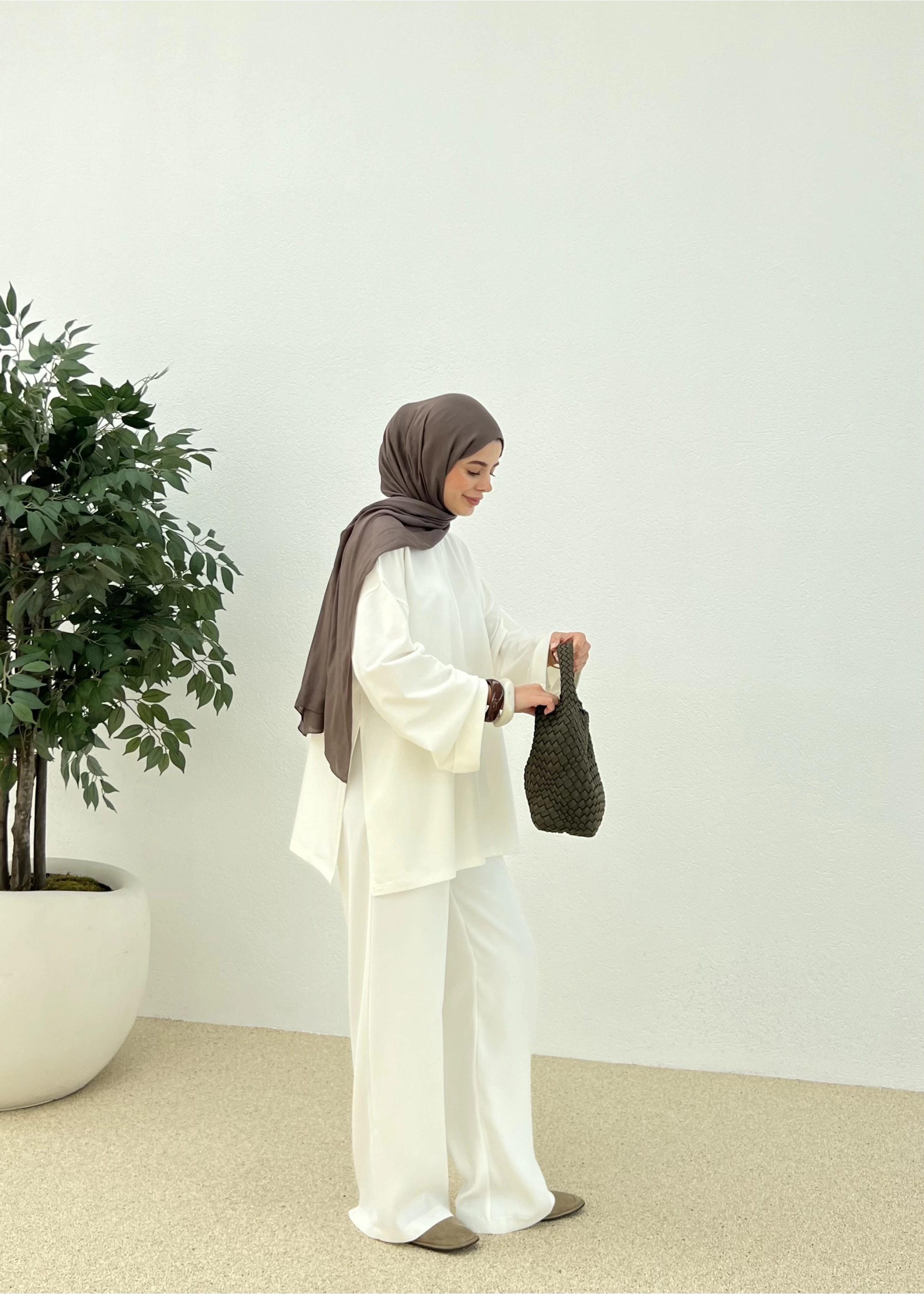 Yazlık basic sweat (beyaz)