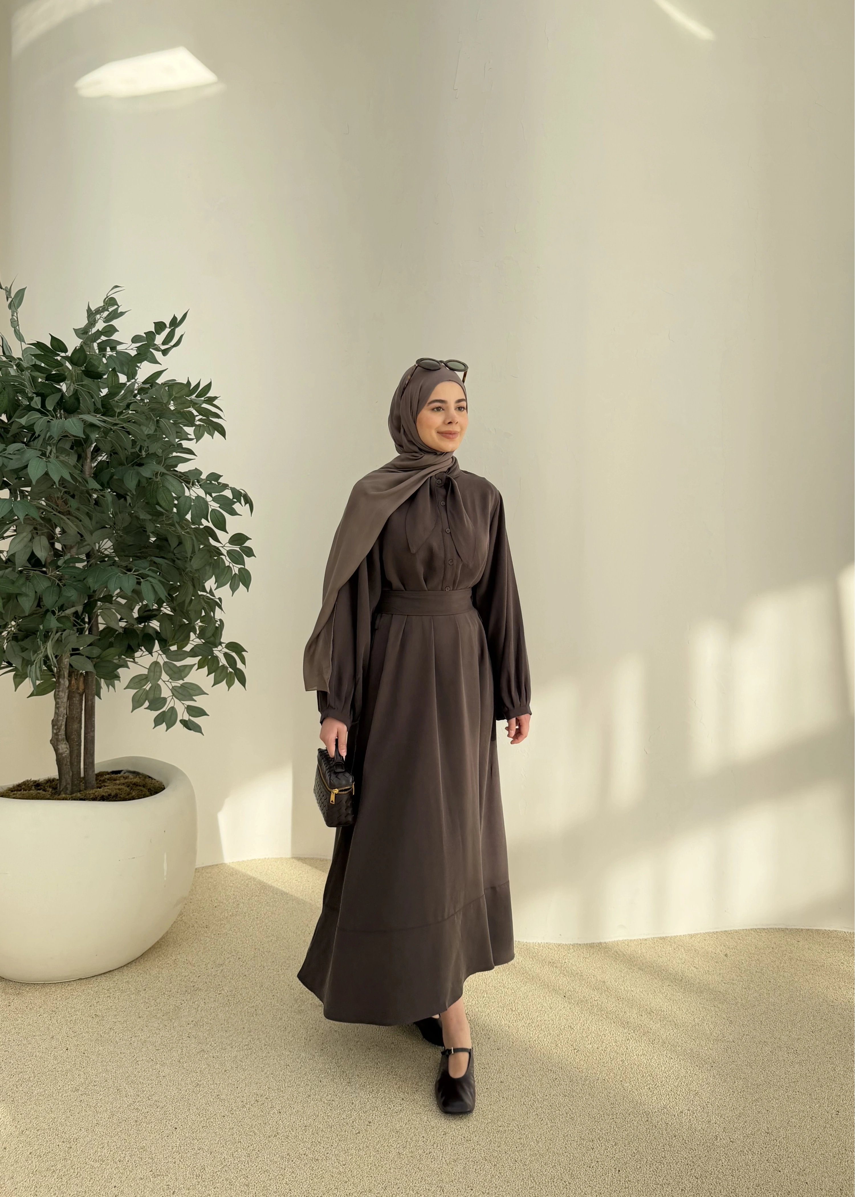 2348 FLR DETAY ELBİSE ACI KAHVE