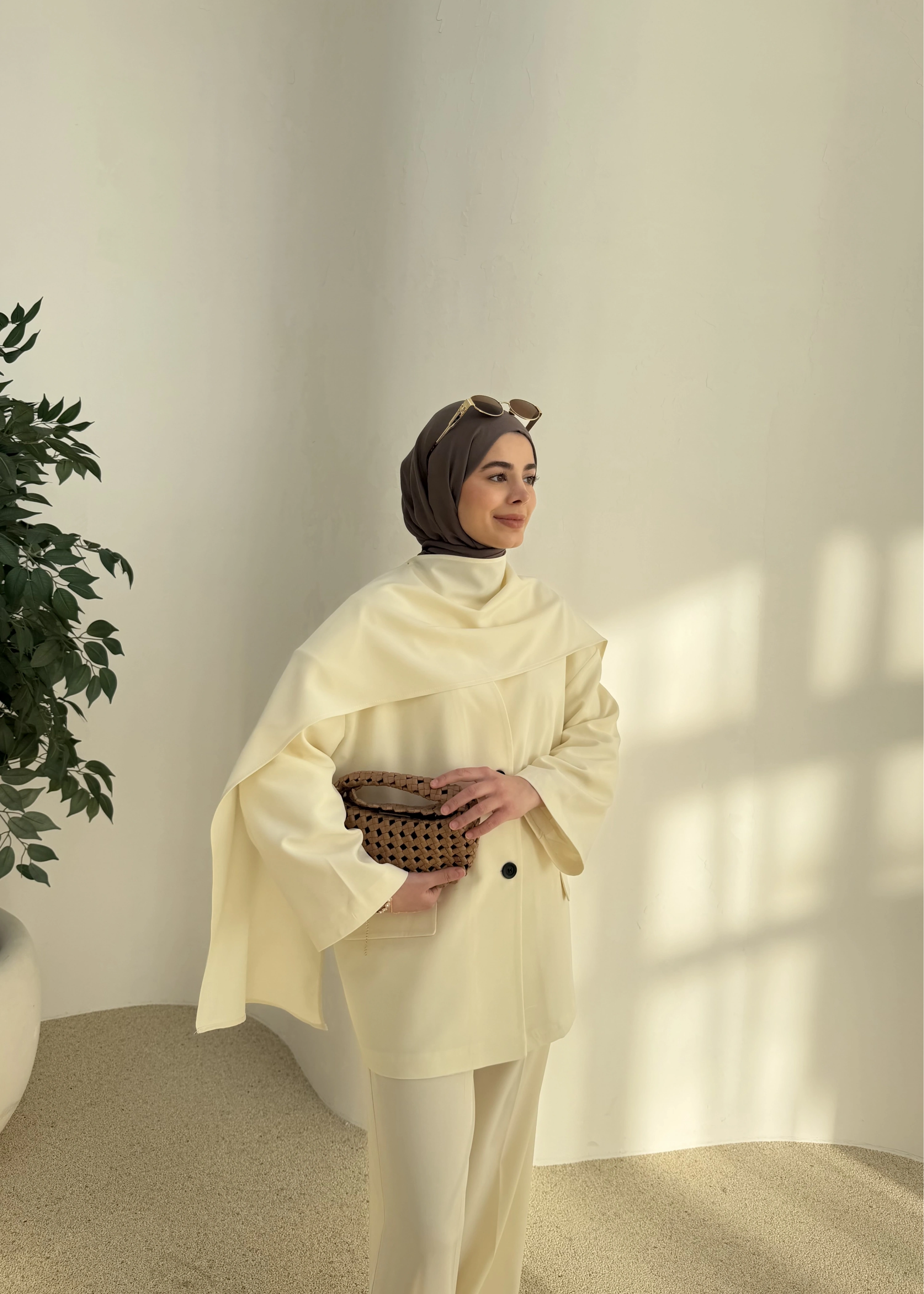 6003 Fularlı blazer ceket takım soft ekru