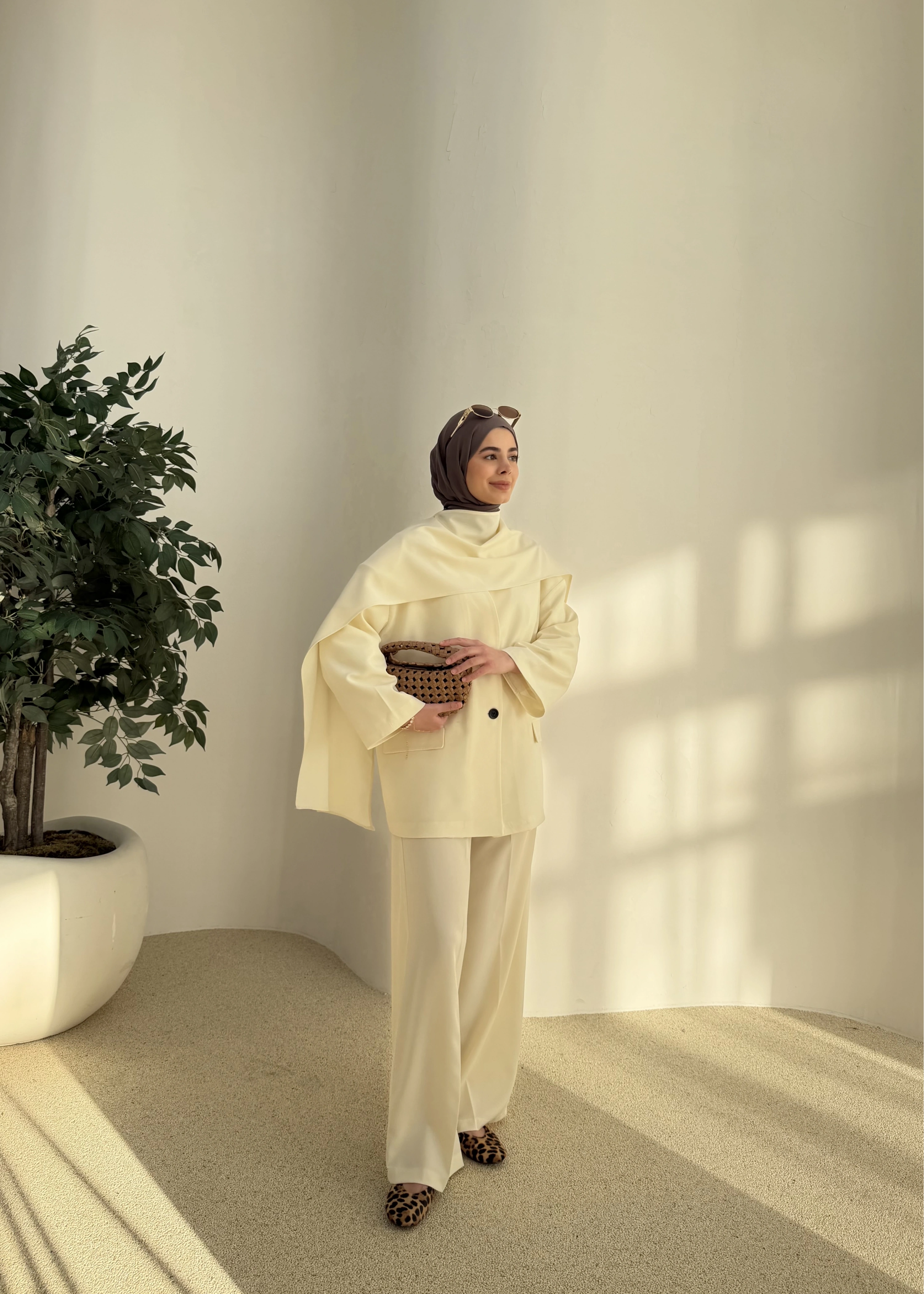 6003 Fularlı blazer ceket takım soft ekru